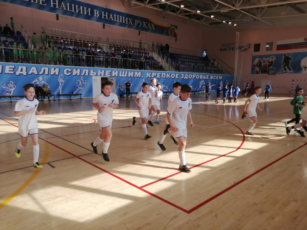 Старт финального этапа первенства РО по мини-футболу среди юношеских команд